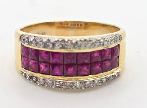 2339: Vintage: 18ct Gold Rubies Diamonds Dress Ring- Vibrant Rubies Sparkling Diamonds