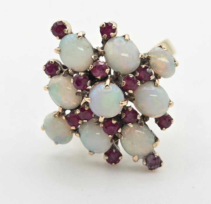 6466: Vintage:18ct Gold 9 Opals 14 Garnets Geometric Cocktail Ring