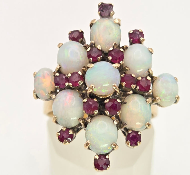 6466: Vintage:18ct Gold 9 Opals 14 Garnets Geometric Cocktail Ring