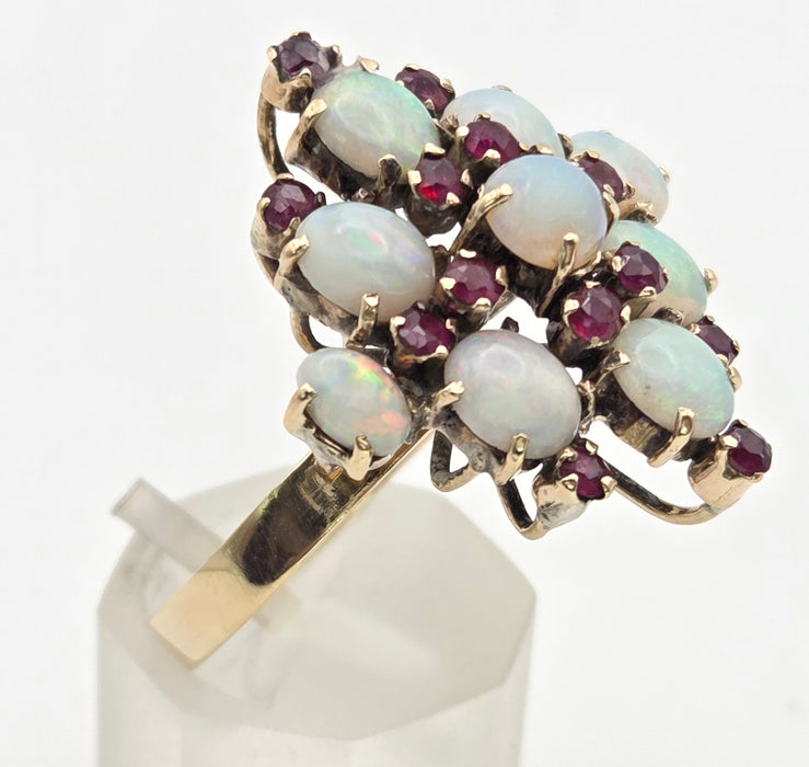6466: Vintage:18ct Gold 9 Opals 14 Garnets Geometric Cocktail Ring