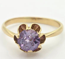 Load image into Gallery viewer, Vintage: Rare 18ct Gold Lilac Sapphire Single Stone Ring
