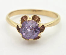 Load image into Gallery viewer, Vintage: Rare 18ct Gold Lilac Sapphire Single Stone Ring
