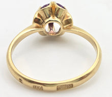 Load image into Gallery viewer, Vintage: Rare 18ct Gold Lilac Sapphire Single Stone Ring
