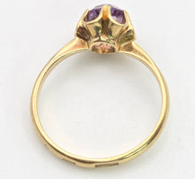 Load image into Gallery viewer, Vintage: Rare 18ct Gold Lilac Sapphire Single Stone Ring
