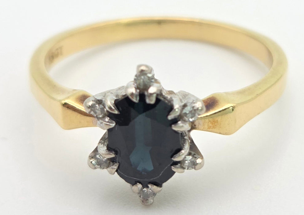 6472 Vintage:18ct Gold Australian Blue Sapphire 6 Diamonds Cluster Ring