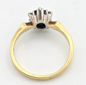 Vintage:18ct Gold Australian Blue Sapphire 6 Diamonds Cluster Ring