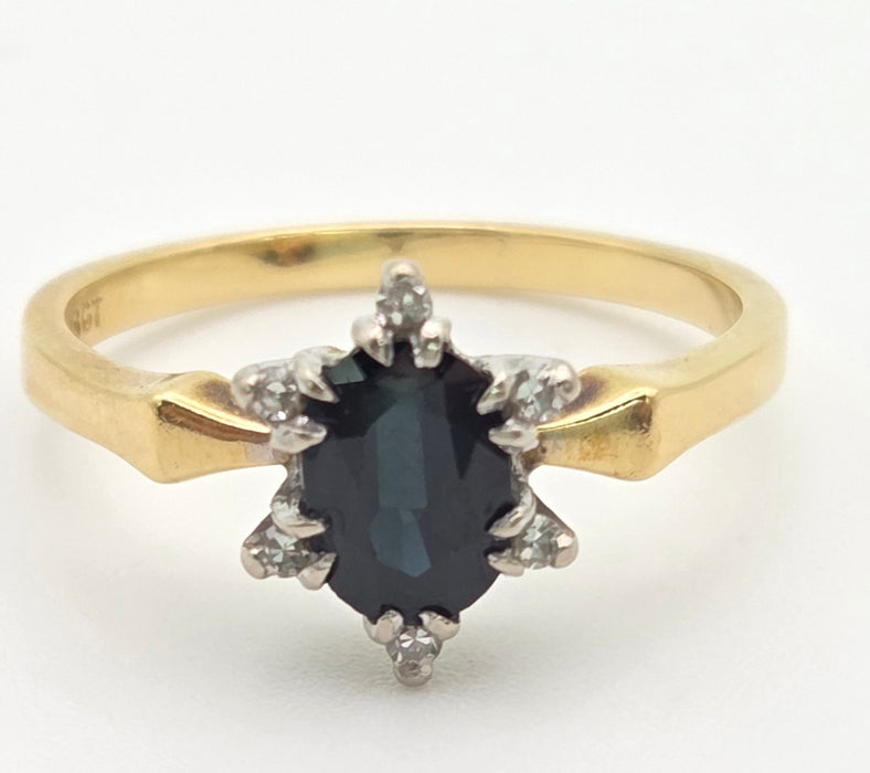6472 Vintage:18ct Gold Australian Blue Sapphire 6 Diamonds Cluster Ring