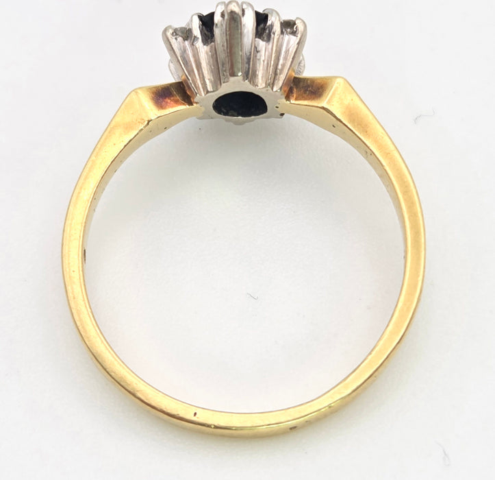 6472 Vintage:18ct Gold Australian Blue Sapphire 6 Diamonds Cluster Ring