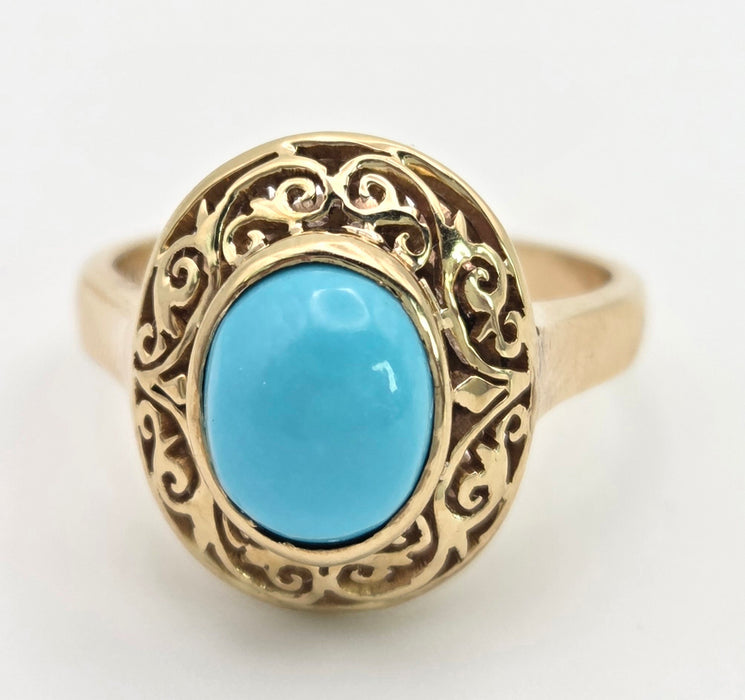 6478  Vintage: 18ct Gold Cabochon Turquoise Dress Ring