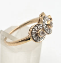 Load image into Gallery viewer, 2303: Vintage; 9ct Gold 33 Diamonds Flower Head Trilogy Ring
