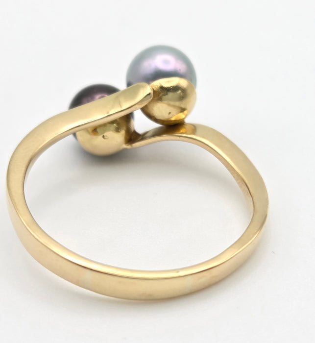 6477 Vintage: 18ct Gold Tahitian Pearls Crossover Ring