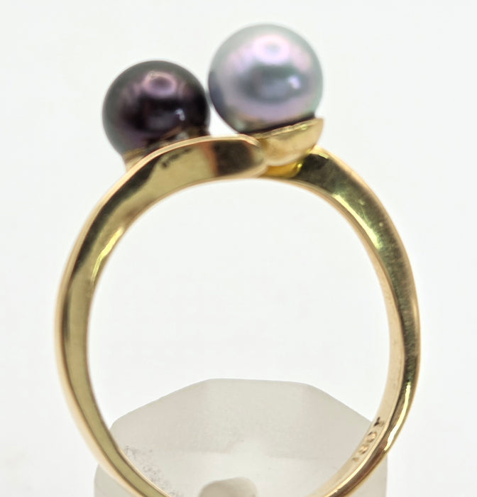 6477 Vintage: 18ct Gold Tahitian Pearls Crossover Ring