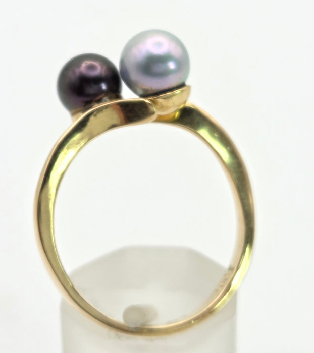 6477 Vintage: 18ct Gold Tahitian Pearls Crossover Ring