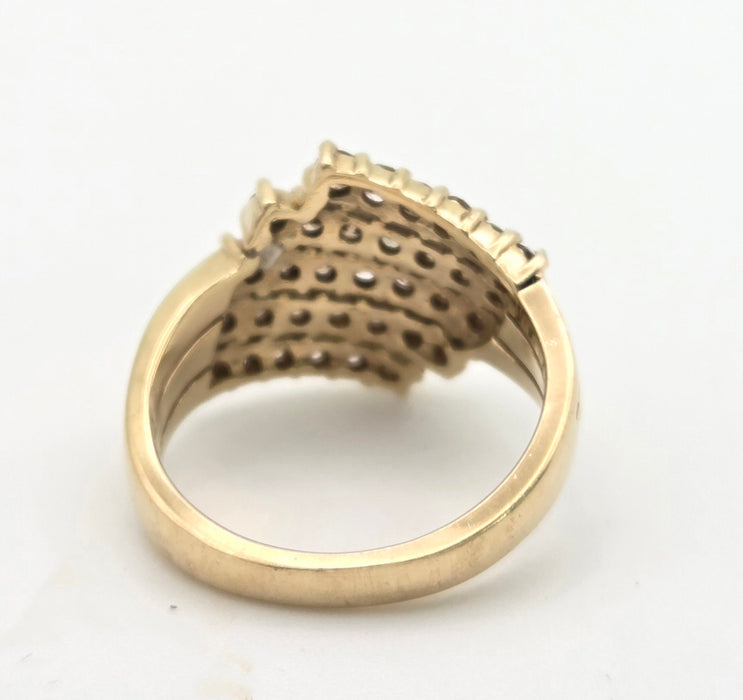 2300 Vintage: 9ct Gold 33 Natural Champagne Diamonds Cocktail Cluster Ring