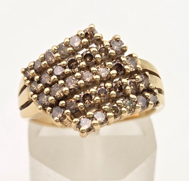 2300 Vintage: 9ct Gold 33 Natural Champagne Diamonds Cocktail Cluster Ring
