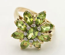 Cargar imagen en el visor de la galería, 2298 Vintage: 9ct Gold Peridots Natural Diamonds Floral Cluster Ring
