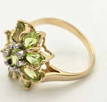 Cargar imagen en el visor de la galería, 2298 Vintage: 9ct Gold Peridots Natural Diamonds Floral Cluster Ring
