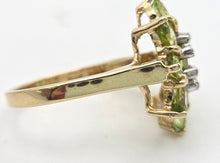 Cargar imagen en el visor de la galería, 2298 Vintage: 9ct Gold Peridots Natural Diamonds Floral Cluster Ring
