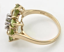 Cargar imagen en el visor de la galería, 2298 Vintage: 9ct Gold Peridots Natural Diamonds Floral Cluster Ring
