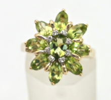 Cargar imagen en el visor de la galería, 2298 Vintage: 9ct Gold Peridots Natural Diamonds Floral Cluster Ring

