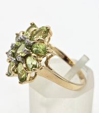Cargar imagen en el visor de la galería, 2298 Vintage: 9ct Gold Peridots Natural Diamonds Floral Cluster Ring
