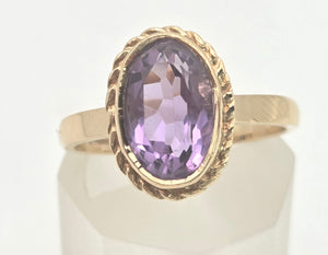 Vintage: 9ct Gold Bezel Set Lilac Amethyst Solitaire Ring- From 1972