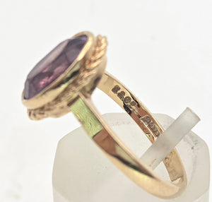 Vintage: 9ct Gold Bezel Set Lilac Amethyst Solitaire Ring- From 1972