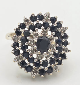 Vintage Statement 30 Blue Sapphires Diamonds Cocktail Cluster Ring