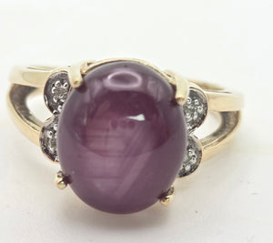 Vintage: 9ct Gold  Rare Purple Star Sapphire Natural Diamonds Cocktail Ring