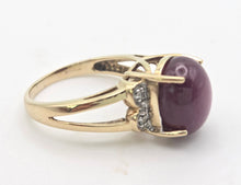 Load image into Gallery viewer, Vintage: 9ct Gold  Rare Purple Star Sapphire Natural Diamonds Cocktail Ring
