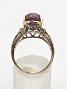 Vintage: 9ct Gold  Rare Purple Star Sapphire Natural Diamonds Cocktail Ring