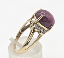 Load image into Gallery viewer, Vintage: 9ct Gold  Rare Purple Star Sapphire Natural Diamonds Cocktail Ring
