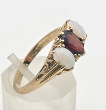 Cargar imagen en el visor de la galería, 2275 Vintage: 9ct Gold Cabochon White Opals Garnet 3-Stone Ring- From 1980
