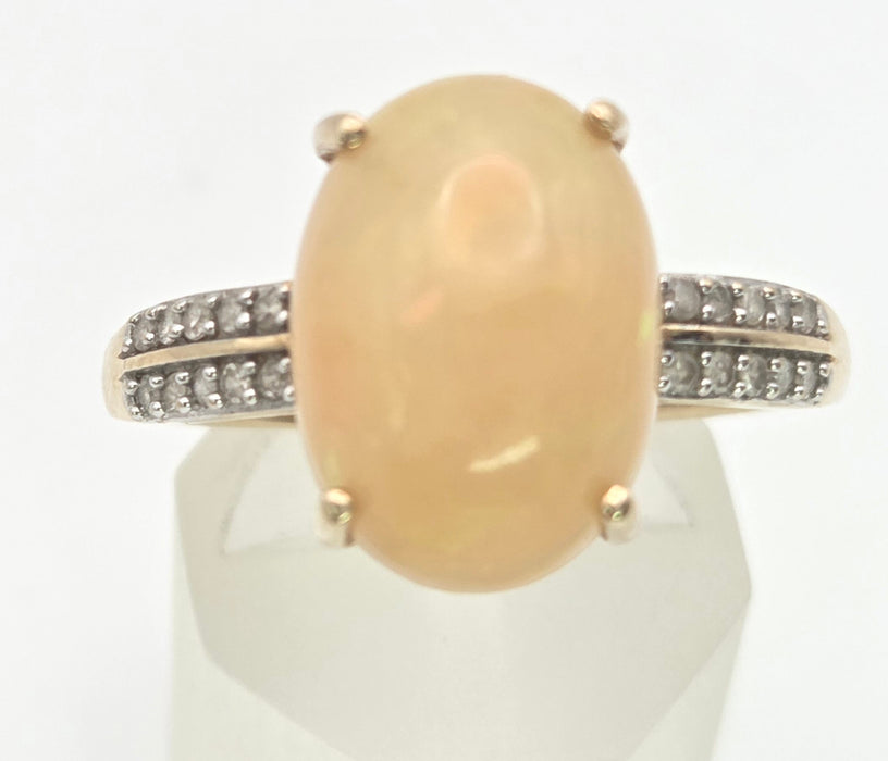 6467 Vintage: 9ct Gold Oval cabochon White Opal 20 Natural Diamonds Cocktail Ring