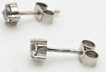 Cargar imagen en el visor de la galería, 1060 Vintage; 18ct White Gold Round Full Cut Diamonds {0.41ct)  Solitaire Stud Earrings

