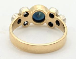 Vintage; 18ct Gold Blue Sapphire Natural Diamonds (0.68ct) Trefoil Set ring