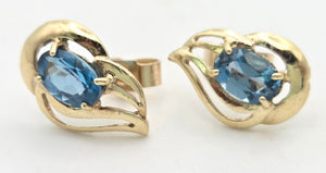 2044 Vintage: 9ct Gold Swiss Blue Topaz Stud Earrings
