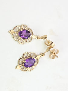 2067 Vintage: 9ct Gold Purple Amethysts Drop/Dangle Stud Earrings