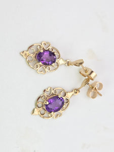 2067 Vintage: 9ct Gold Purple Amethysts Drop/Dangle Stud Earrings