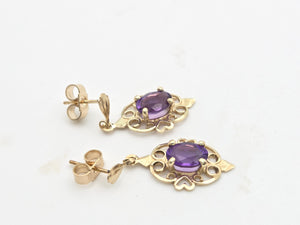 2067 Vintage: 9ct Gold Purple Amethysts Drop/Dangle Stud Earrings