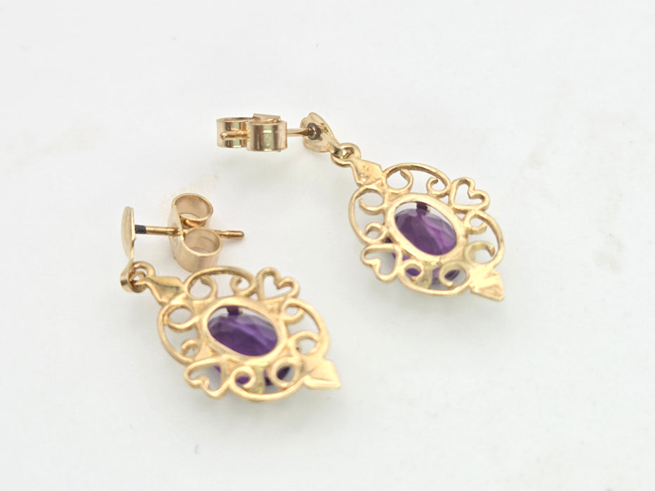 2067 Vintage: 9ct Gold Purple Amethysts Drop/Dangle Stud Earrings