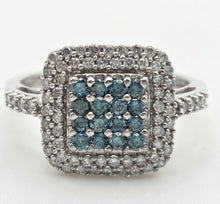Cargar imagen en el visor de la galería, 2117 Vintage: 9ct White Gold Blue &amp; White Natural Diamonds Encrusted ring
