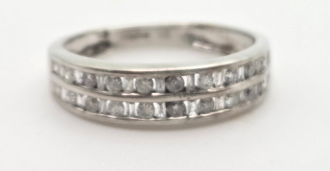 2122 Vintage: 9ct White Gold 22 Natural Diamonds Tiered Stacker/ Dress Ring