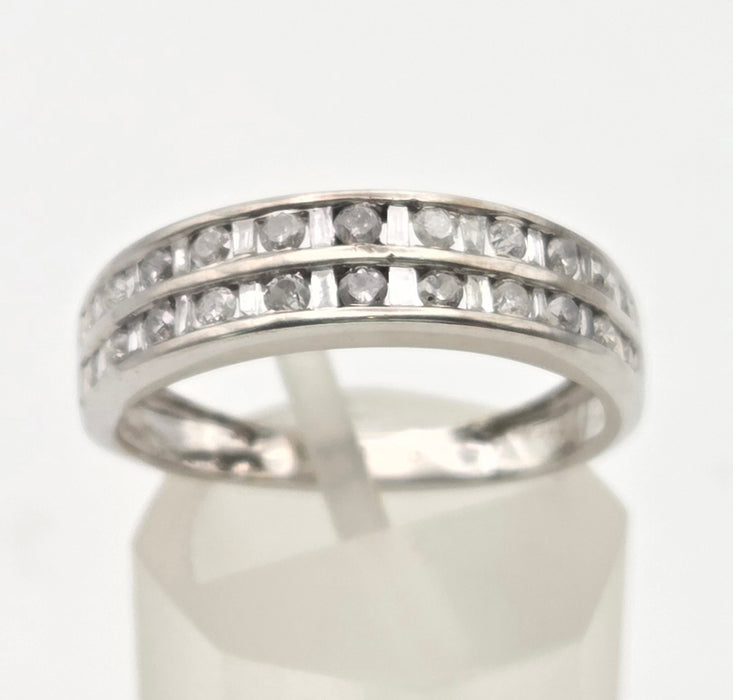 6456:  Vintage: 9ct White Gold 22 Natural Diamonds Tiered Stacker/ Dress Ring