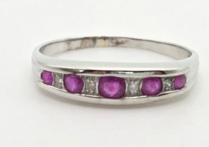 2164 Vintage 9ct White Gold Rubies Natural Diamonds Stacker Ring