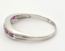 Cargar imagen en el visor de la galería, 2164 Vintage 9ct White Gold Rubies Natural Diamonds Stacker Ring
