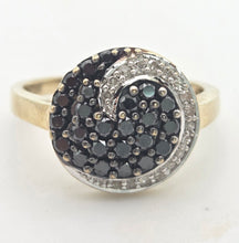 Cargar imagen en el visor de la galería, 2222 Vintage: 9ct Gold Black &amp; White Natural Diamonds &quot;Swirl&quot; Cocktail Ring
