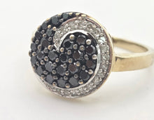Cargar imagen en el visor de la galería, 2222 Vintage: 9ct Gold Black &amp; White Natural Diamonds &quot;Swirl&quot; Cocktail Ring
