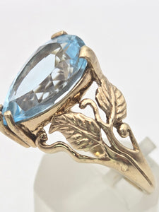 Vintage: Statement 9ct Gold Pear-Cut Swiss Blue Topaz Cocktail Ring