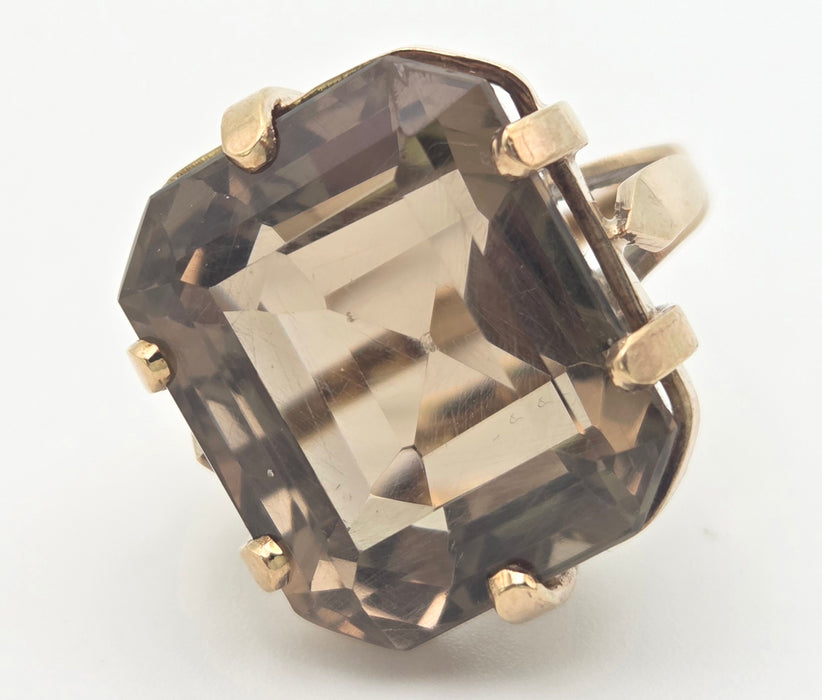 6476  Vintage: large 9ct Gold Square Cu Smokey Quartz Statement Ring